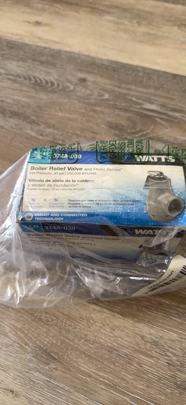 Watts 374A-030 Boiler Relief Valve and Flood Sensor
